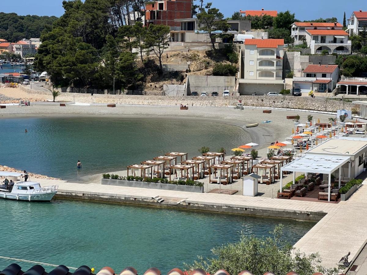 Villas Arbia - Rio By The Beach Banjol Exterior foto